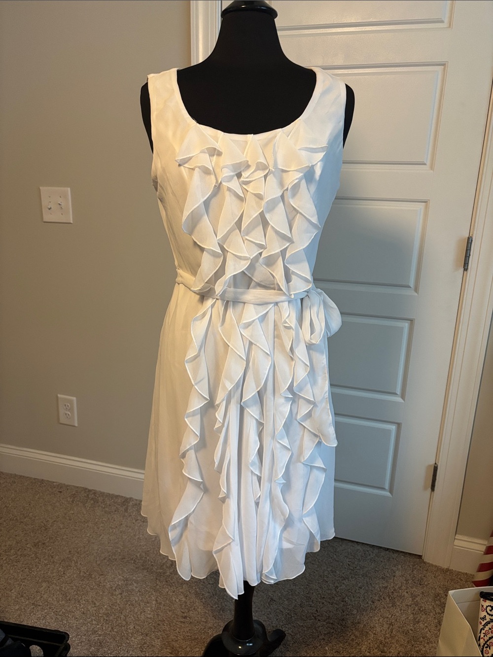 Robbie Bee White Ruffled Sleeveless Mini Dress